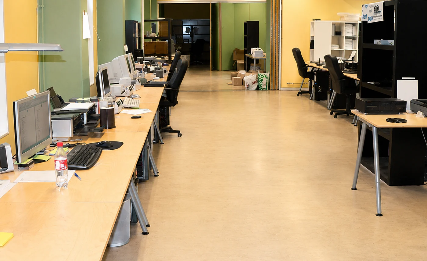 BGA Videos lokaler med flere arbeidsstasjoner.